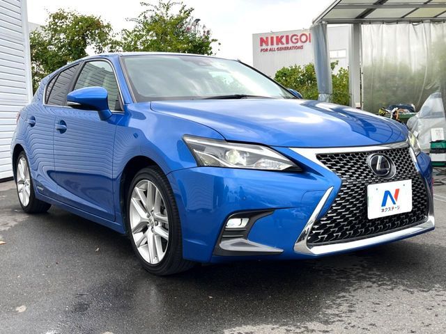 TOYOTA LEXUS CT200h 2018