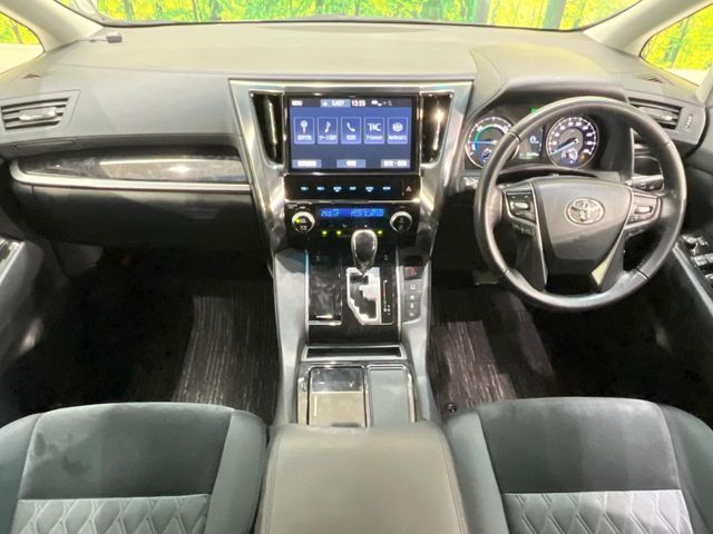 TOYOTA ALPHARD hybrid 4WD 2019