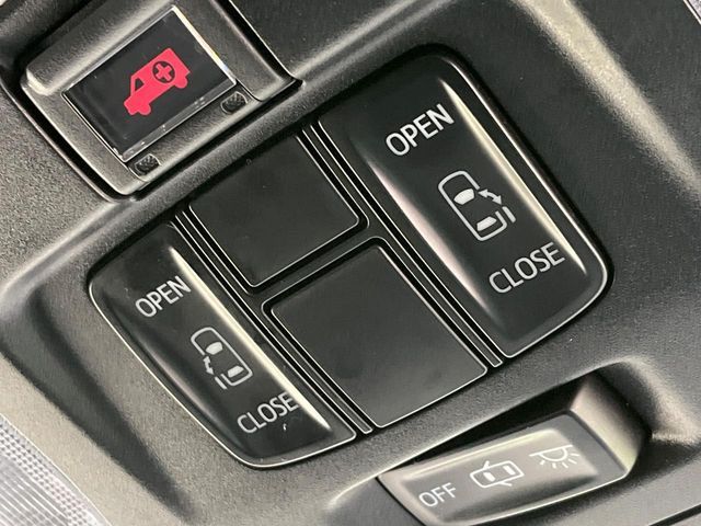 TOYOTA ALPHARD hybrid 4WD 2019