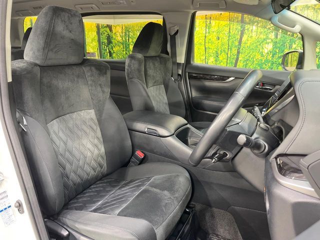 TOYOTA ALPHARD hybrid 4WD 2019