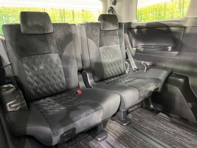 TOYOTA ALPHARD hybrid 4WD 2019