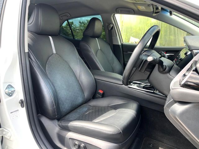 TOYOTA CAMRY HYBRID 2019