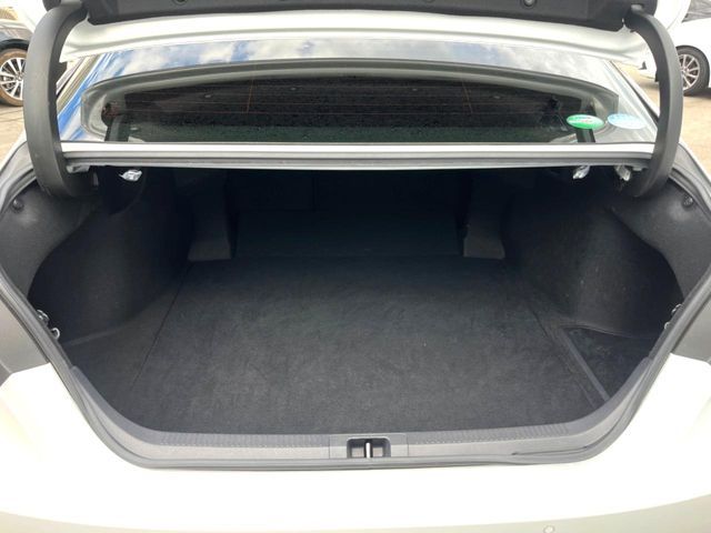 TOYOTA CAMRY HYBRID 2019