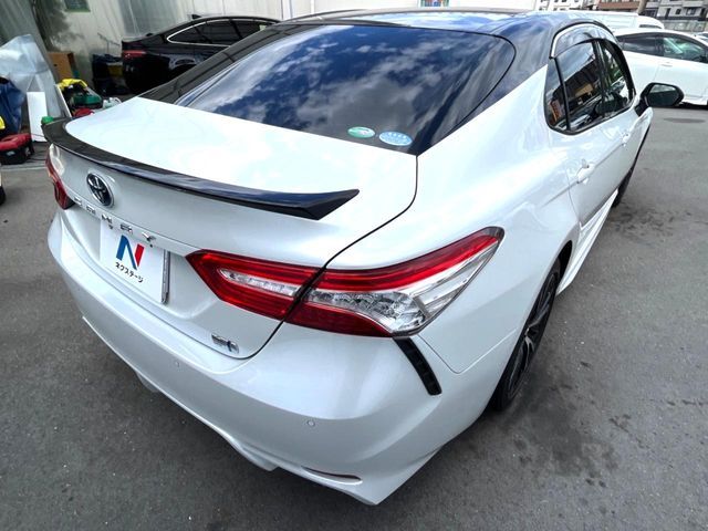 TOYOTA CAMRY HYBRID 2019