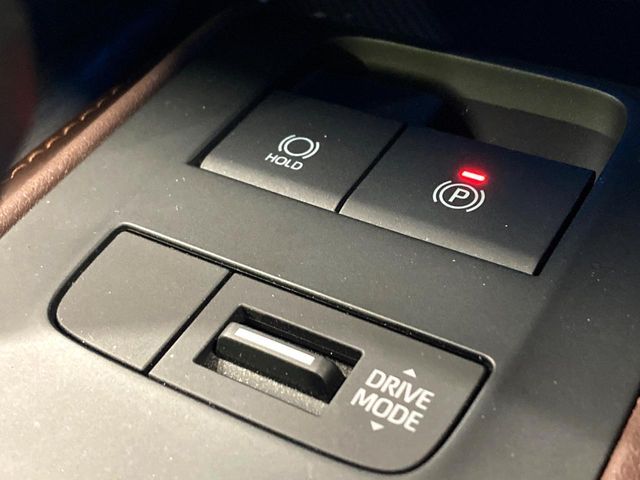 TOYOTA HARRIER 2WD 2023