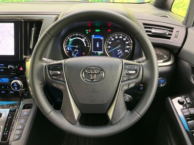 TOYOTA ALPHARD hybrid 4WD 2023