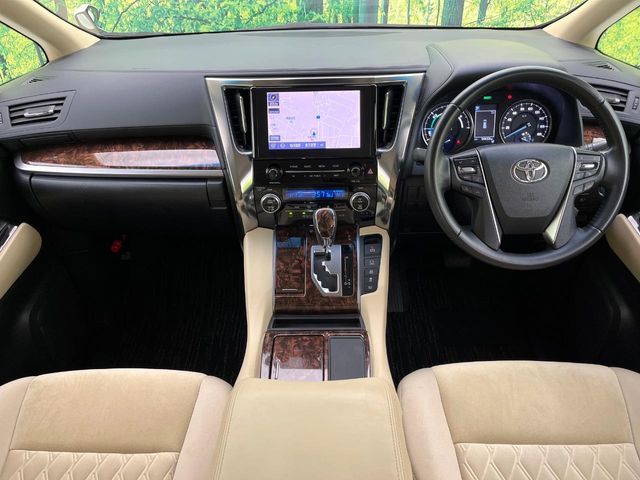 TOYOTA ALPHARD hybrid 4WD 2021