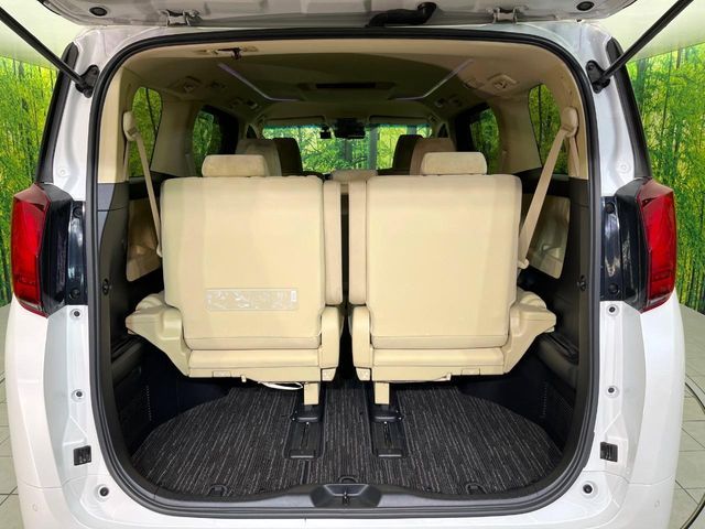 TOYOTA ALPHARD hybrid 4WD 2021