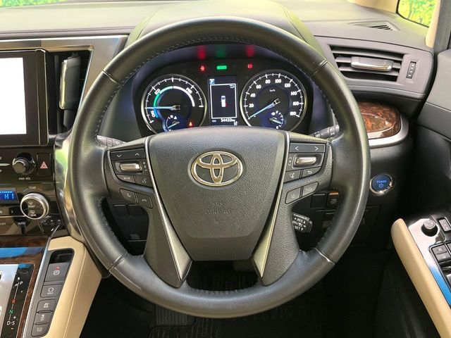 TOYOTA ALPHARD hybrid 4WD 2021