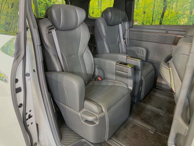 TOYOTA ALPHARD 2024