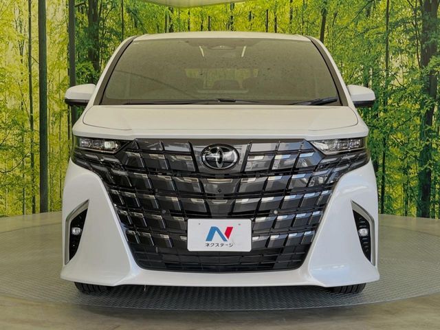 TOYOTA ALPHARD 2024