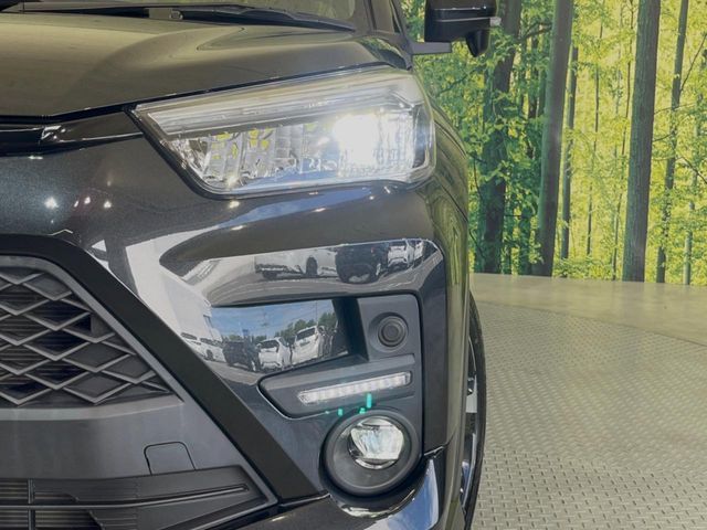 TOYOTA RAIZE HYBRID 2022