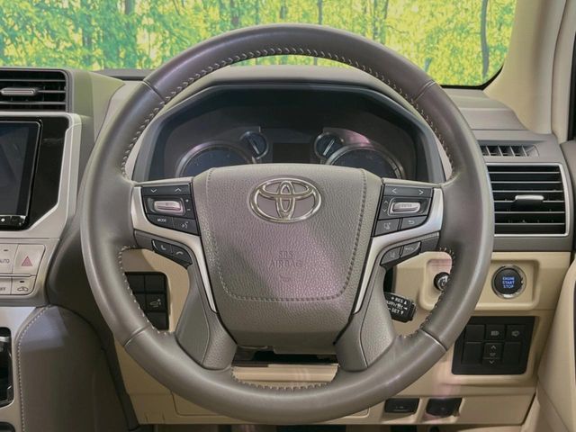 TOYOTA LANDCRUISER PRADO 2022