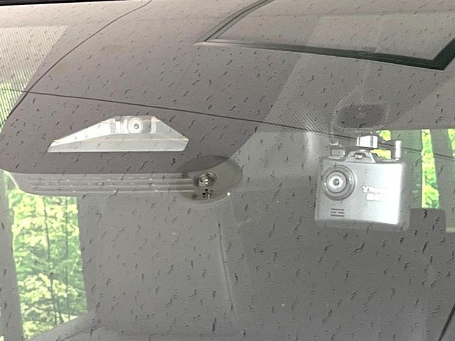 TOYOTA VOXY HYBRID 2022