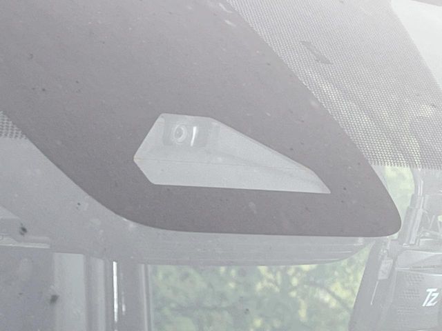 TOYOTA VOXY HYBRID 2023