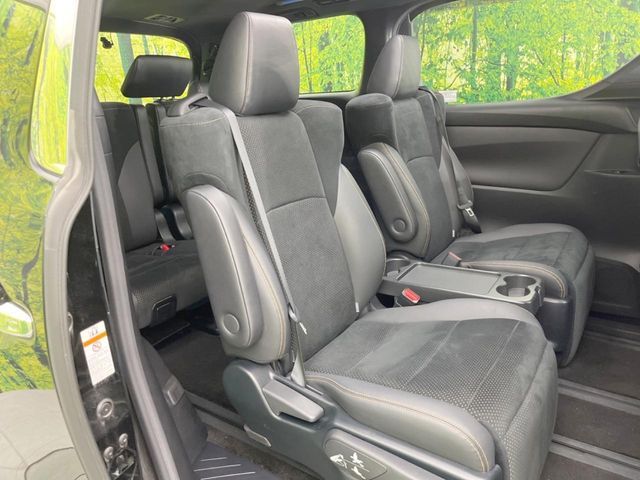 TOYOTA VELLFIRE 2020