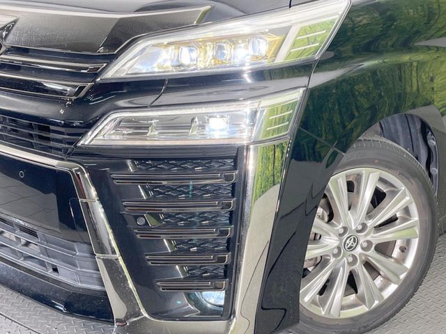 TOYOTA VELLFIRE 2020
