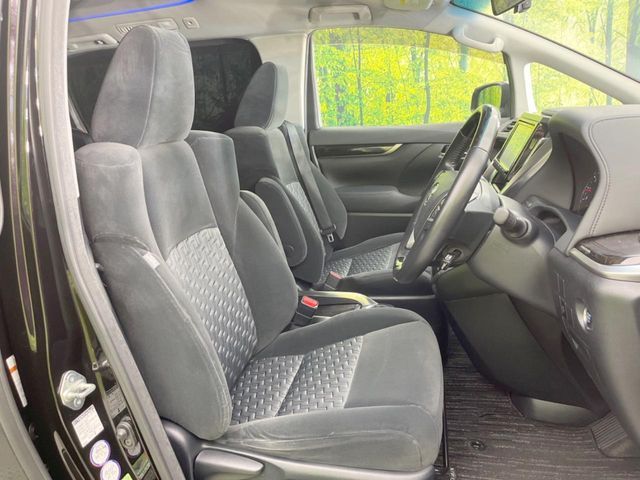 TOYOTA VELLFIRE 2015