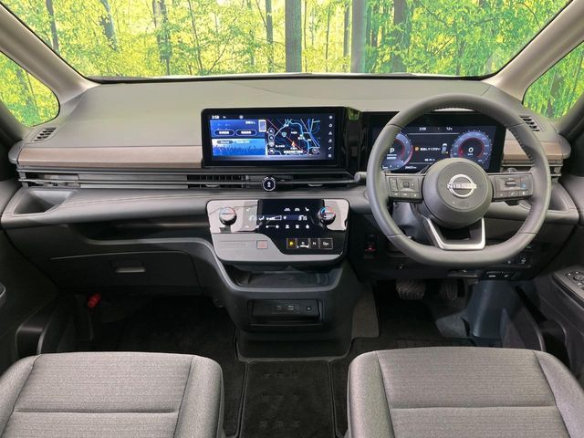 NISSAN SERENA  WG 4WD 2023