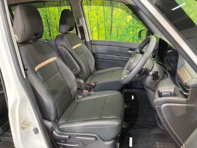 NISSAN SERENA  WG 4WD 2023