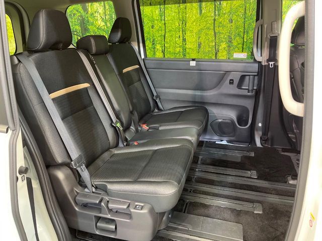 NISSAN SERENA  WG 4WD 2023