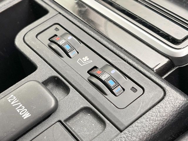 TOYOTA LANDCRUISER PRADO 2020