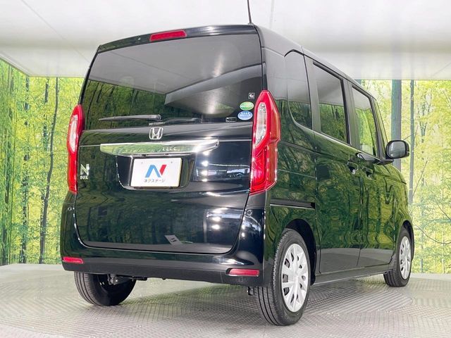 HONDA N BOX 2017