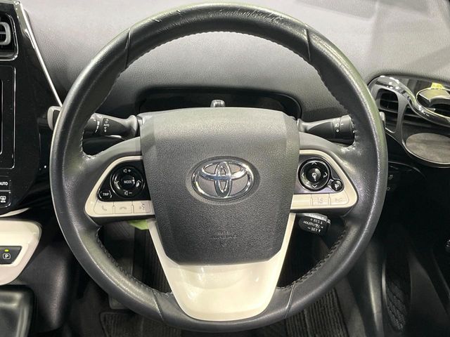 TOYOTA PRIUS 2016