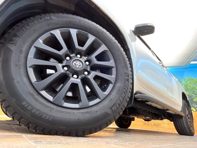 TOYOTA LANDCRUISER PRADO 2023