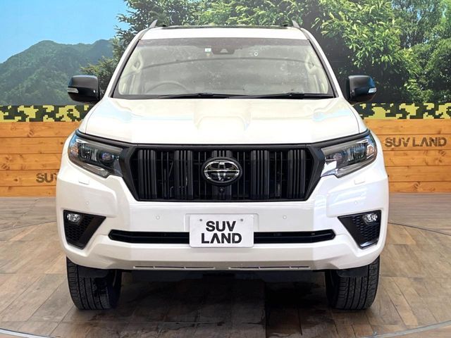 TOYOTA LANDCRUISER PRADO 2023
