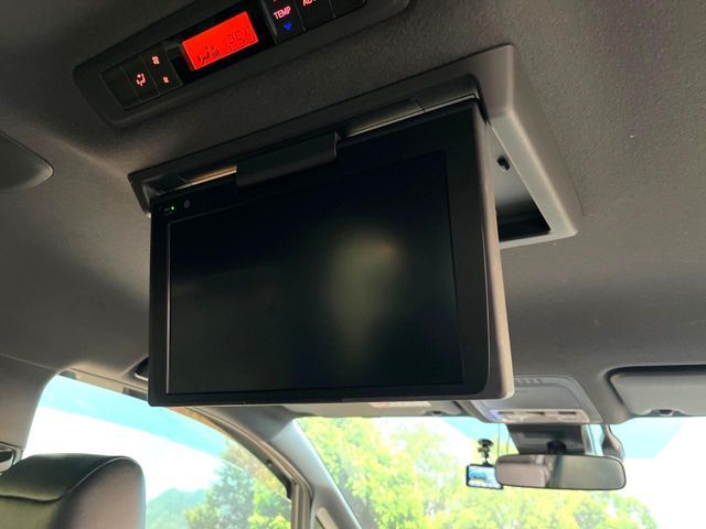 TOYOTA ESQUIRE HYBRID 2019