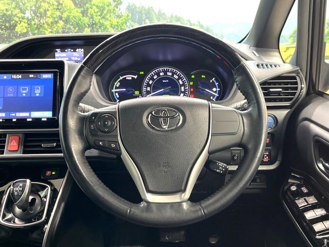 TOYOTA ESQUIRE HYBRID 2019