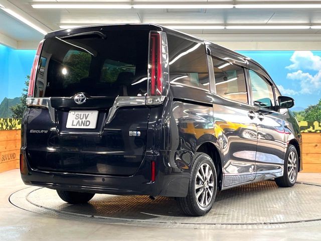 TOYOTA ESQUIRE HYBRID 2019