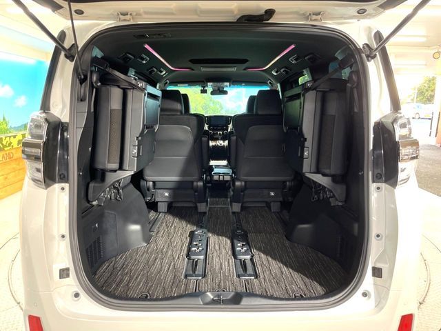 TOYOTA VELLFIRE 2021