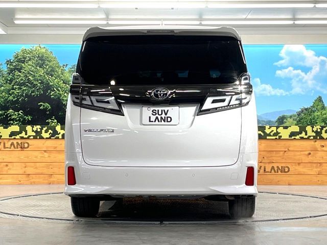 TOYOTA VELLFIRE 2021