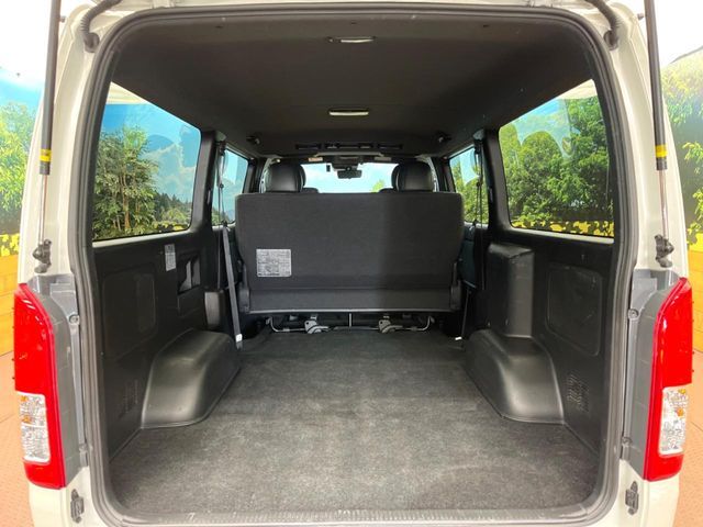 TOYOTA HIACE van 2WD 2022