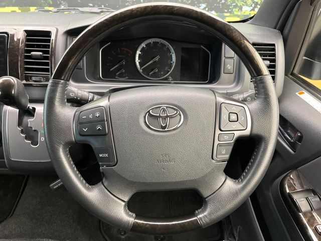 TOYOTA HIACE van 2WD 2022