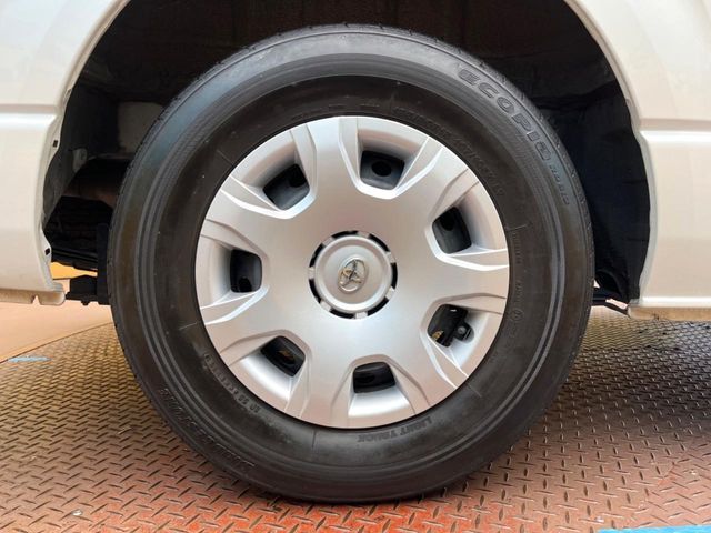 TOYOTA HIACE van 2WD 2022