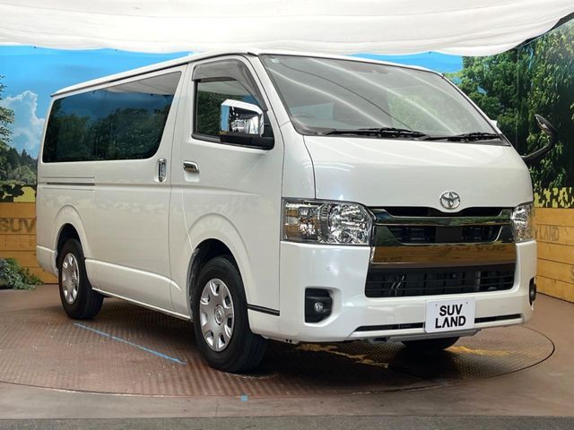 TOYOTA HIACE van 2WD 2022