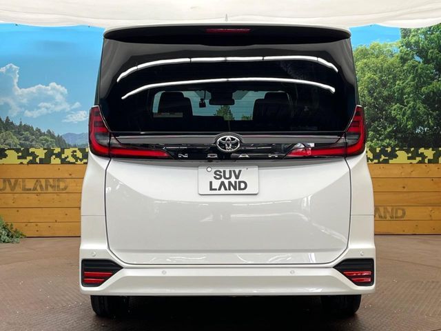 TOYOTA NOAH 2023