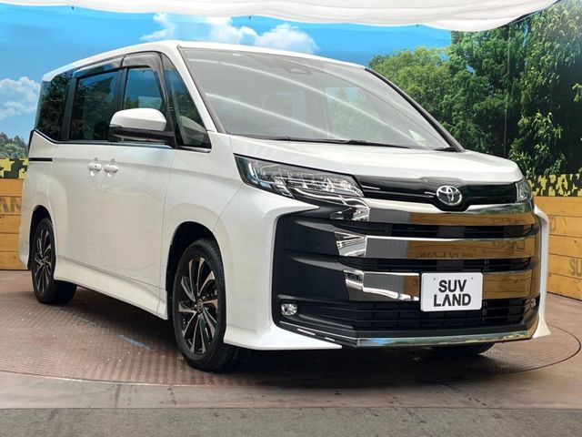 TOYOTA NOAH 2023