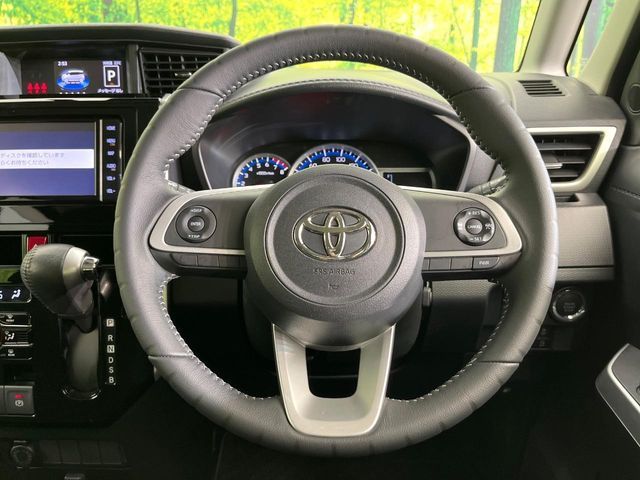 TOYOTA ROOMY 2020