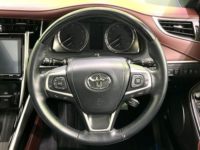 TOYOTA HARRIER 2WD 2018