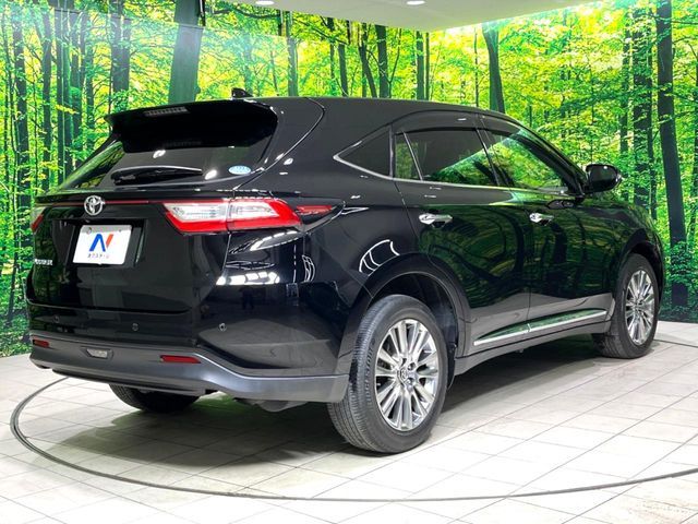 TOYOTA HARRIER 2WD 2018