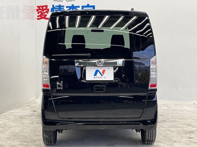HONDA N BOX 2017