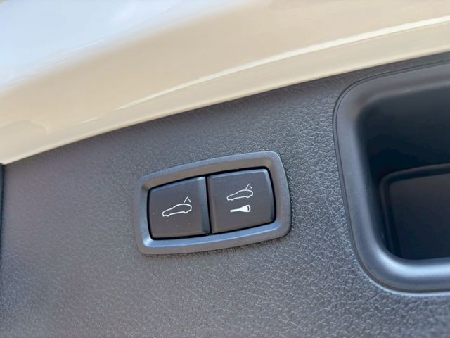 PORSCHE PORSCHE Macan 2021