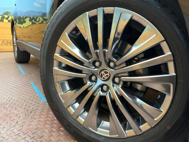 TOYOTA HARRIER 2WD 2023