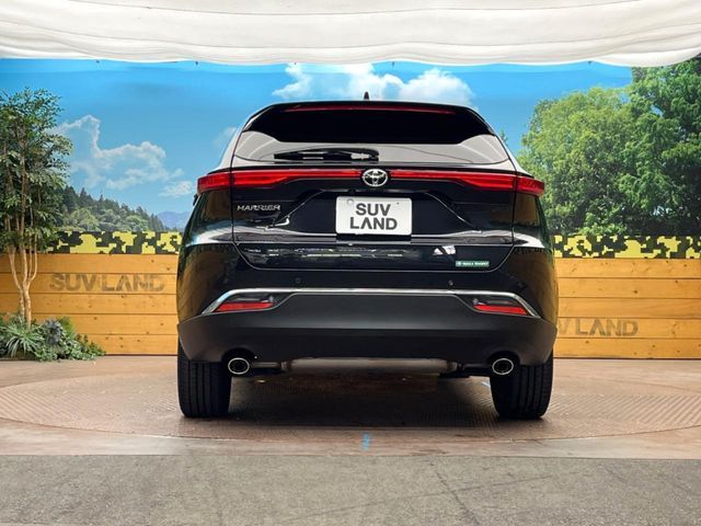 TOYOTA HARRIER 2WD 2023