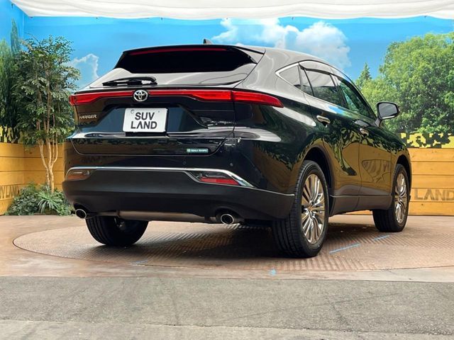 TOYOTA HARRIER 2WD 2023