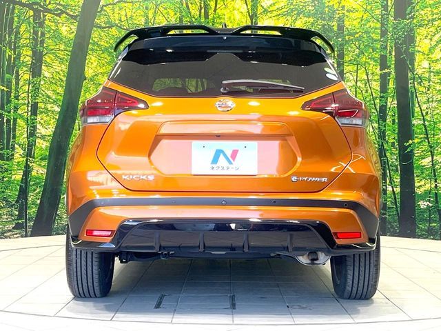 NISSAN KICKS 2020